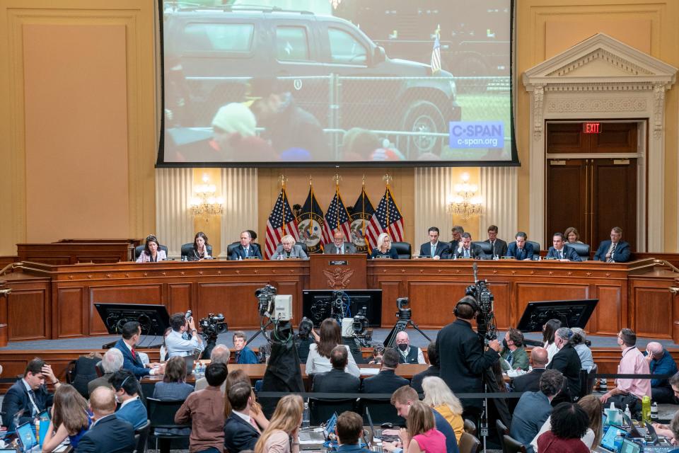 Footage of President Trump's motorcade on Jan. 6 plays at the hearing.