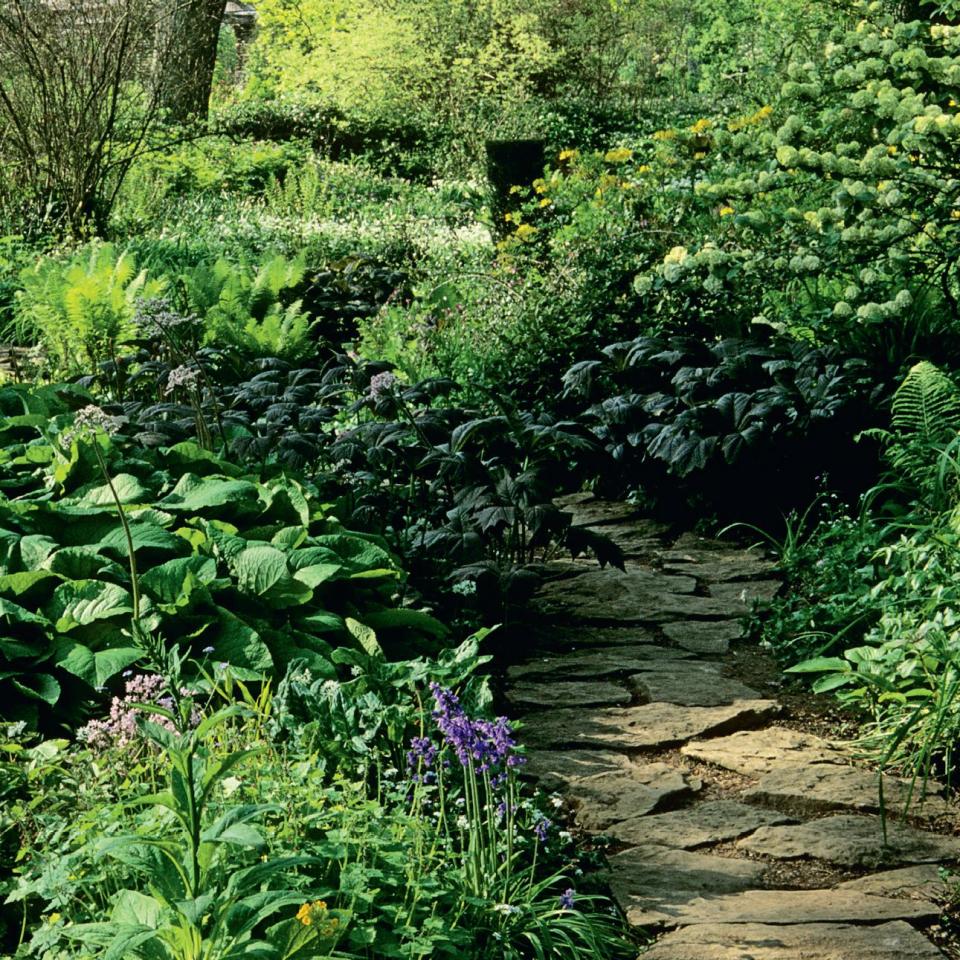 Photo credit: Glorious Gardens, by Country Living|MMGI / Marianne Majerus