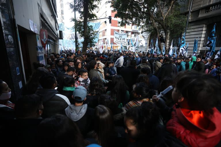 Calle Juncal cerrada por los manifestantes