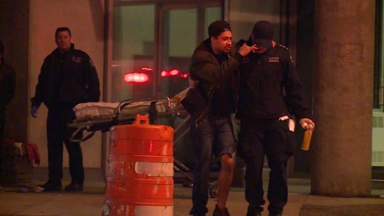 Man in critical condition after apparent stabbing in Vancouver