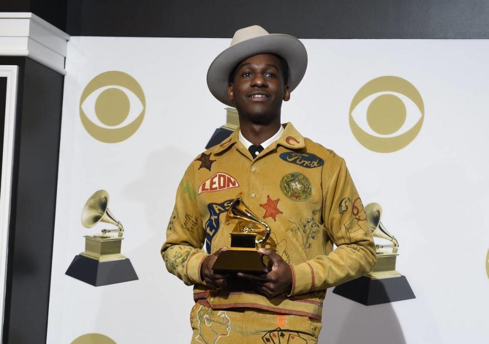 Fort Worth’s Leon Bridges poses with his award for best traditional R&B performance for “Bet Ain’t Worth The Hand” at 2019 61st annual Grammy Awards. Bridges and collaborator Khruangbin will both be at Railbird, but on separate days.