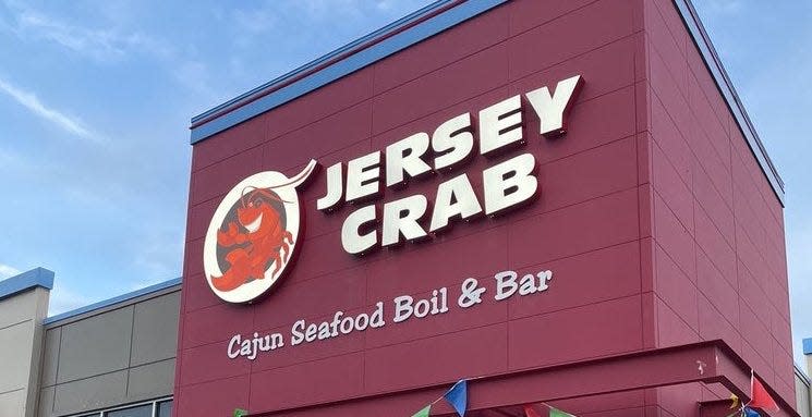 Jersey Crab in Peoria has closed its doors after less than a year in business.