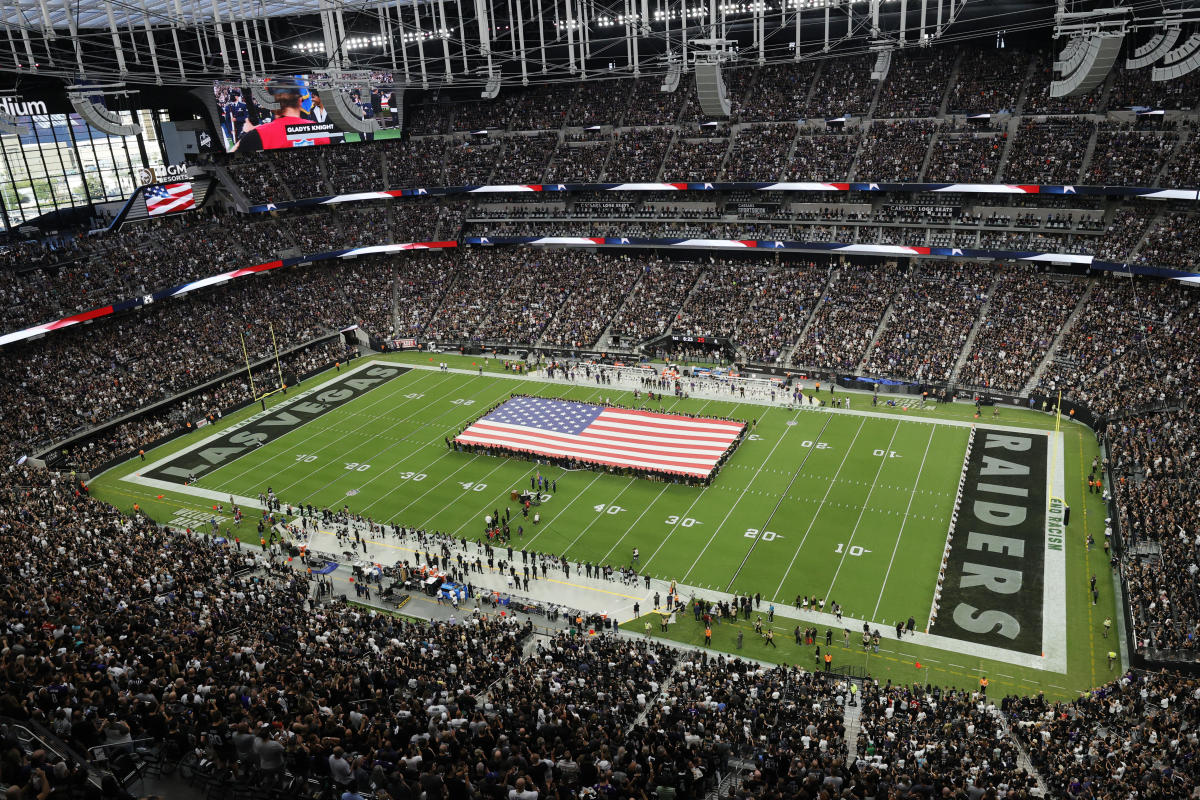 Reports: Las Vegas Raiders to host Super Bowl LVIII in 2024 at Allegiant  Stadium