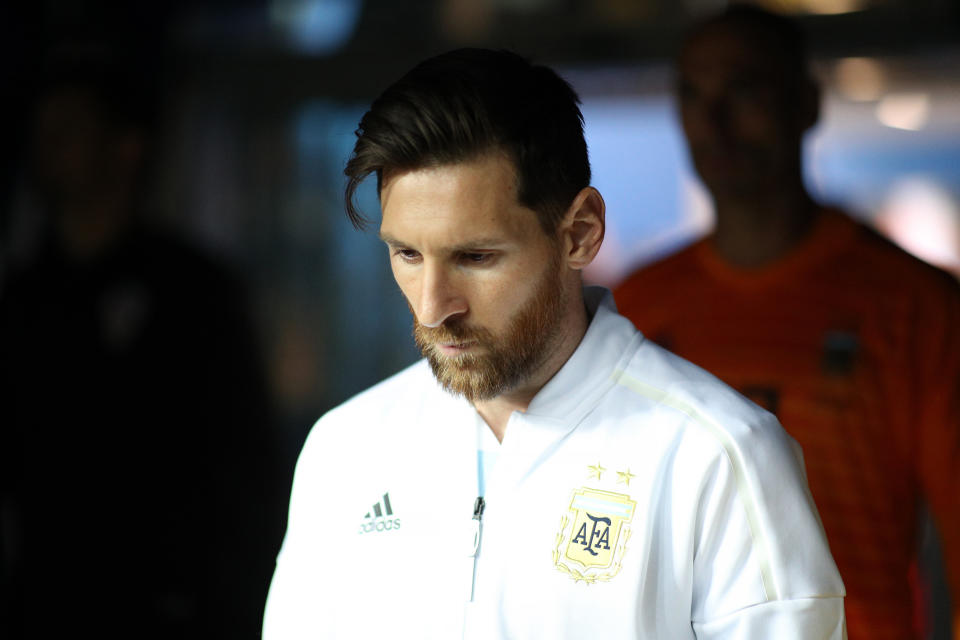 Lionel Messi of Argentina walks out prior to the 2018 FIFA World Cup Russia group D match between Argentina and Croatia at Nizhny NovgorodStadium on June 21, 2018 in Nizhny Novgorod, Russia. (Getty Images)