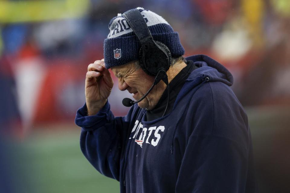 New England Patriots head coach Bill Belichick shows anguish on the sideline.