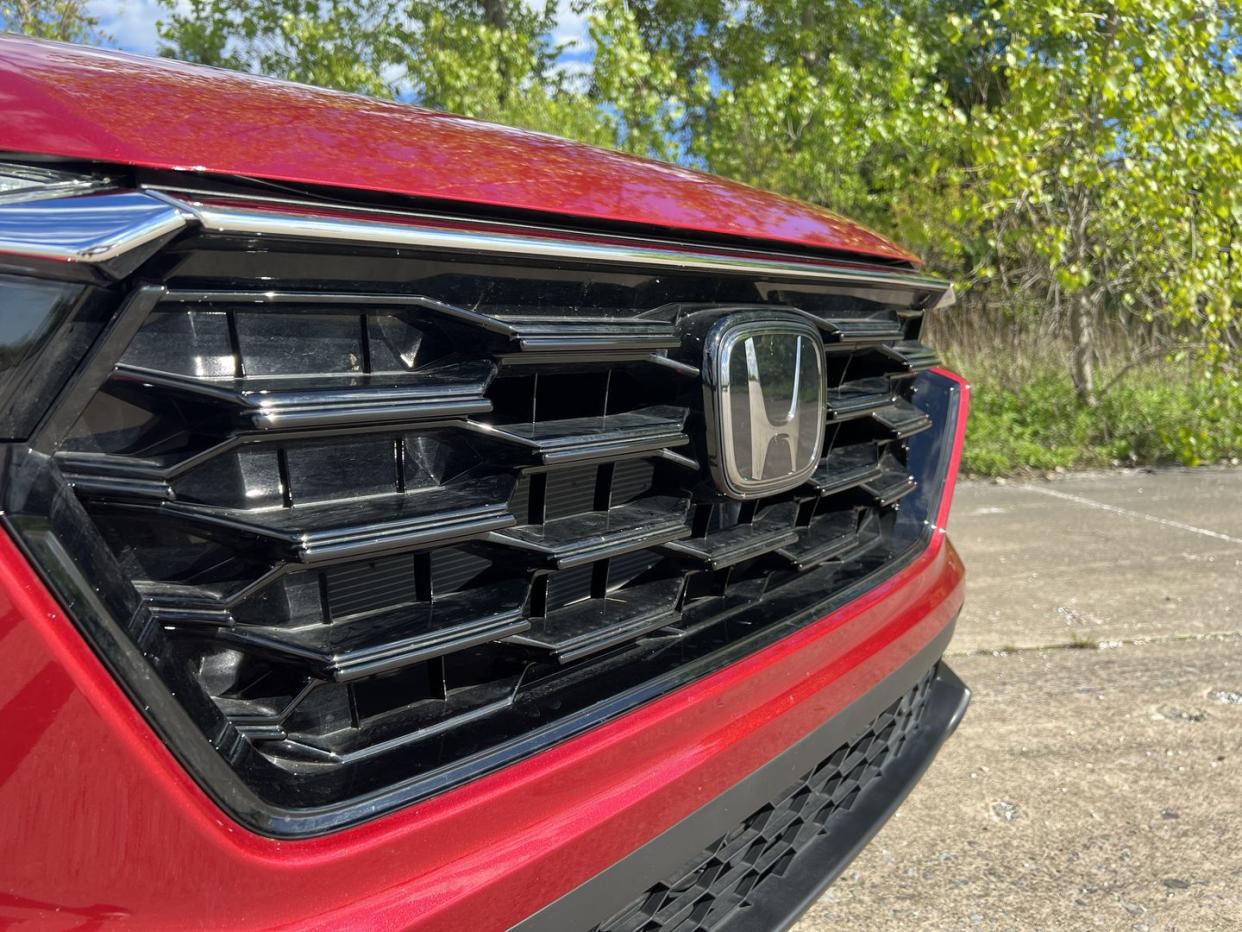 2023 honda crv red