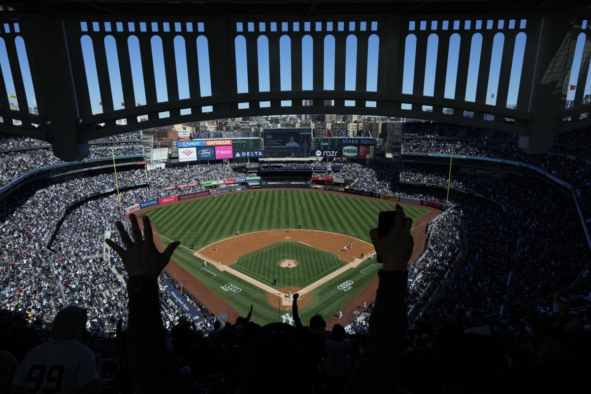Os Yankees comemoram o centenário de um estádio demolido há 14 anos