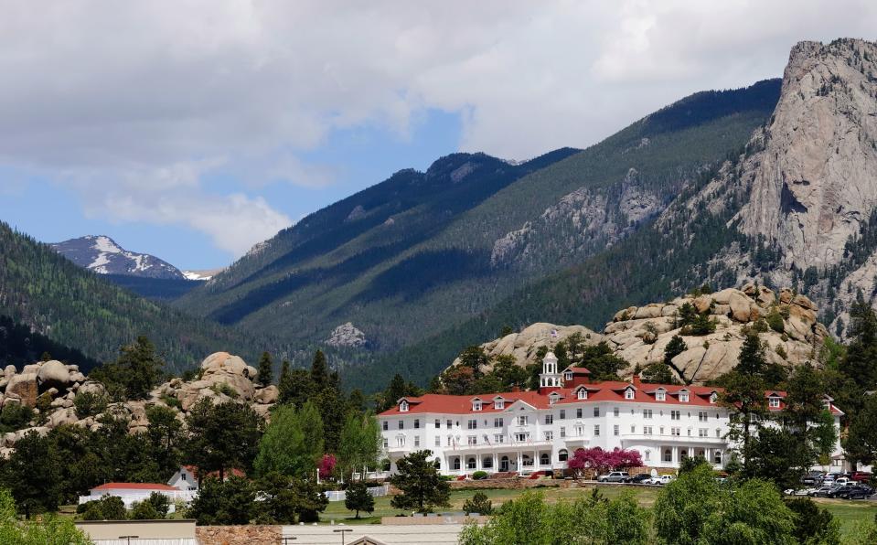 Does your list of dream hotel amenities include ghosts? Discover the most haunted hotels in America and get ready for a supernatural stay