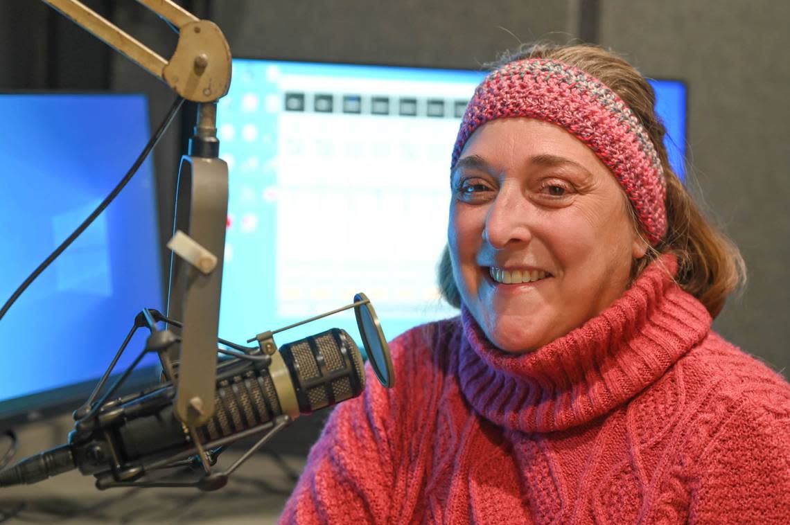 Karyn Czar, an anchor and reporter and Lexington stage performer, was off the air for a while in the last year while she battled a form of blood cancer. Now she’s back at WUKY and returning to the stage.
