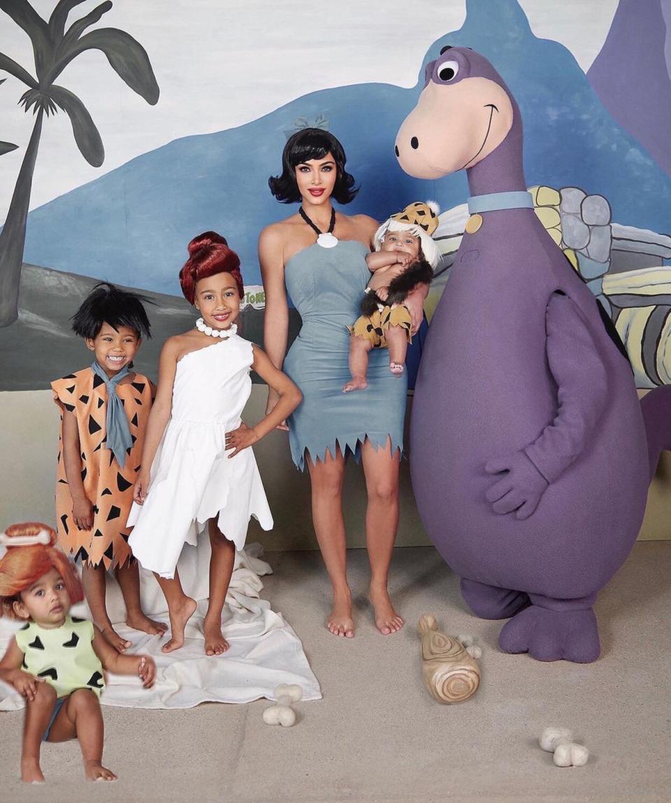 Celeb family Halloween costumes 2019 Kim Kardashian and Fam, Flint Stones