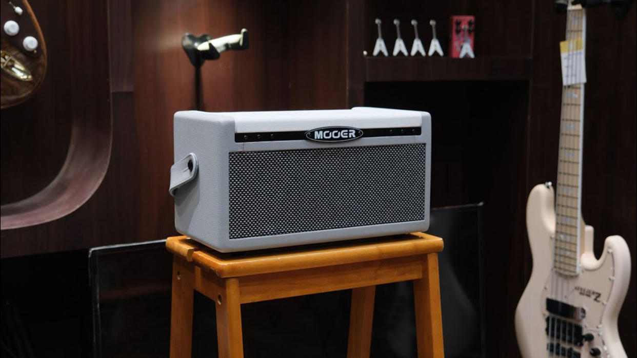  Mooer Audio SD30i smart practice amp 