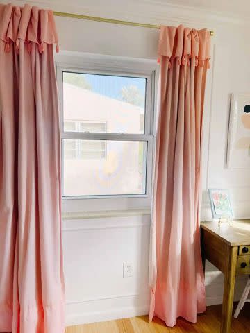 <p><a href="https://athomewithashley.com/diy-curtain-ideas/" data-component="link" data-source="inlineLink" data-type="externalLink" data-ordinal="1">At Home With Ashley</a></p>