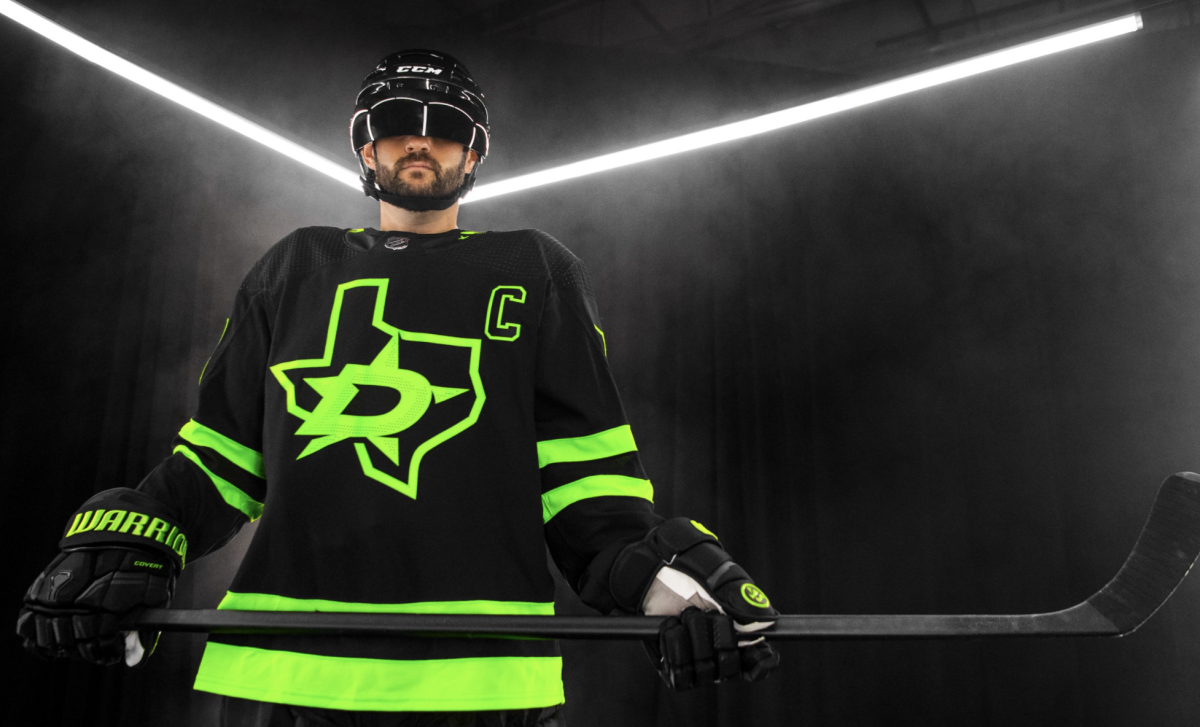 Vegas Golden Knights unveil new gold alternate jerseys