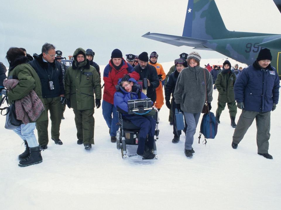 Hawking arriving at the Chilean Antarctic base in 1997 (Alamy)
