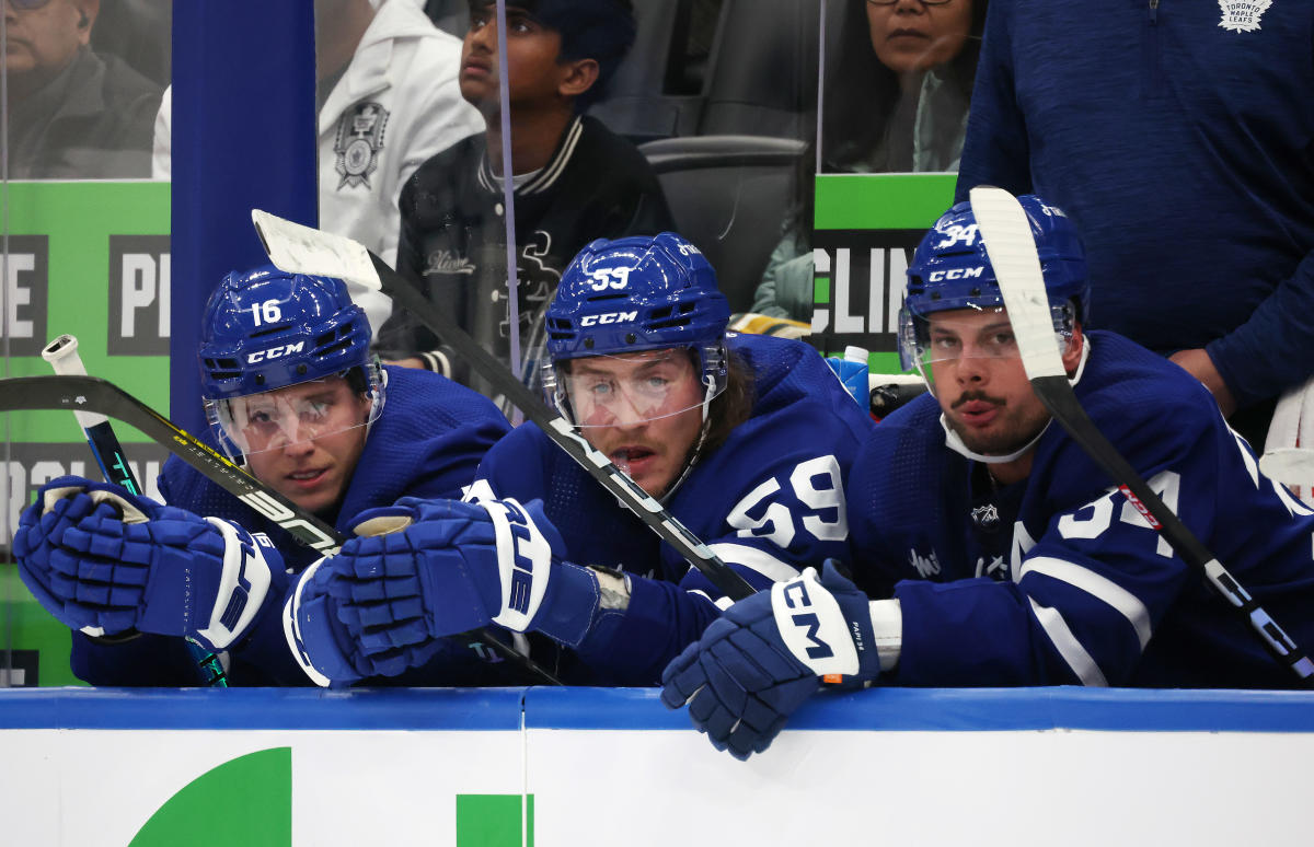 NHL Thursday: Mitchell Marner leads daily fantasy hockey playoff picks