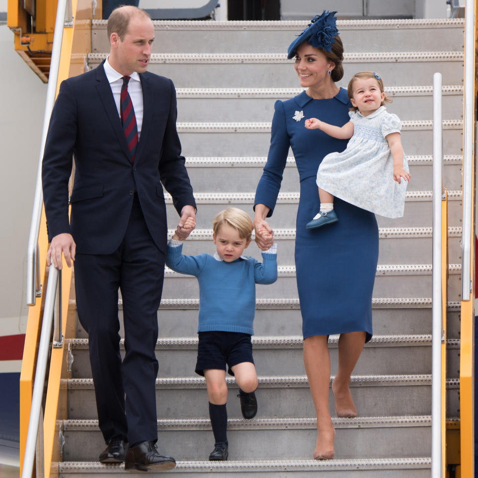 <p>The Royal family touched down in Victoria on Sep. 24 in matching blue outfits. [Photo: Getty/Samir Hussein] </p>