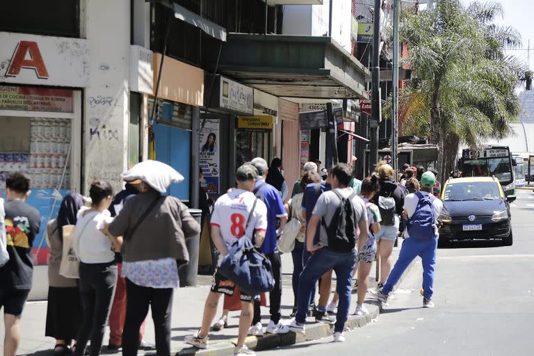 ¿Paro de colectivos para mañana?