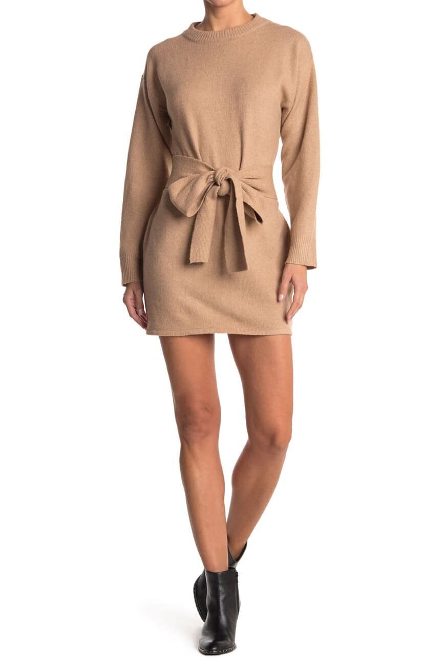 This dress comes in sizes S to L. <a href="https://fave.co/3lnCKuk" target="_blank" rel="noopener noreferrer">Find it for $37 at Nordstrom Rack</a>.