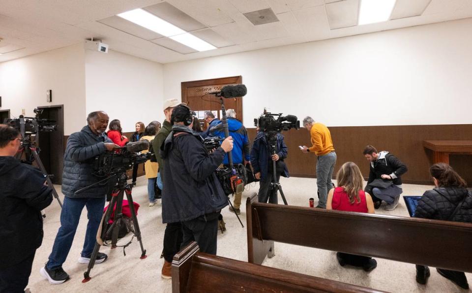 Media gathers for a status hearing for Scott Peterson at San Mateo County Superior Court in Redwood City, Calif., Tuesday, March 12, 2024.