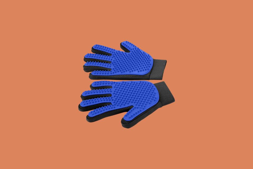 Deshedding Gloves