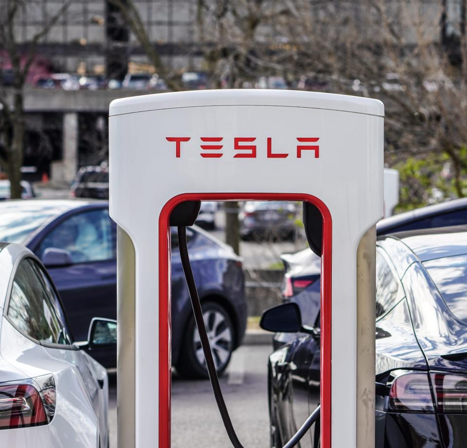 A Tesla Supercharger location in St. Louis, Missouri, with 12 charging sites.