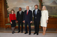 Norway's King Harald, Queen Sonja, left, Crown Prince Haakon, second right, and Crown Princess Mette-Marit poses for the media with 2019 Nobel Peace Prize Laureate Abiy Ahmed in the Royal Palace in Oslo, Tuesday Dec. 10, 2019, ahead of the award ceremony. (Terje Pedersen/NTB Scanpix via AP)