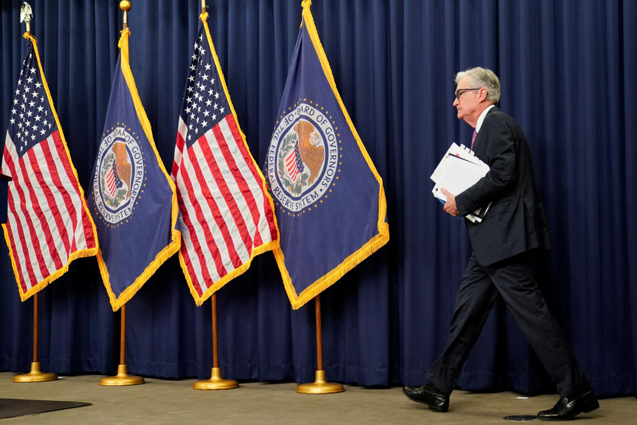 Federal Reserve Board Chairman Jerome Powell arrives for a news conference following a two-day meeting of the Federal Open Market Committee (FOMC) in Washington, U.S., July 27, 2022. REUTERS/Elizabeth Frantz