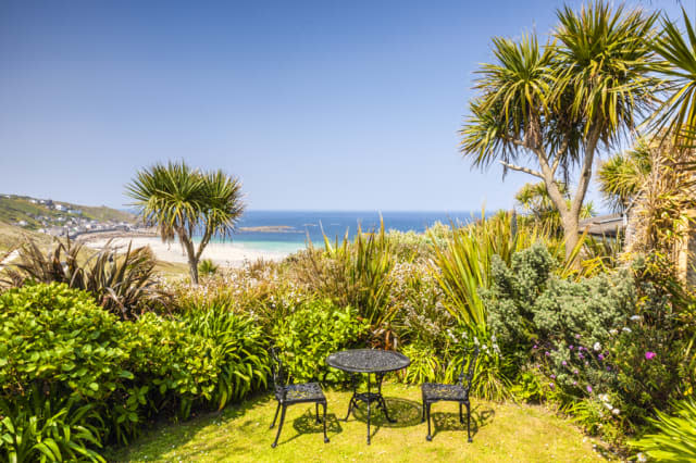 Stunning coastal holiday homes UK