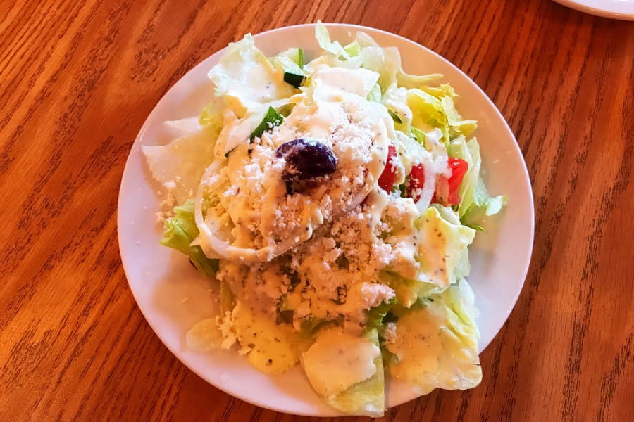 <b>Photo: mike f./<a href="https://yelp.com/biz_photos/madd-greeks-mediterranean-grill-indianapolis?utm_campaign=0ffcb97b-02de-44e8-941d-3ce038328097%2Ce44eb9d8-b573-478f-820f-6445946682f6&utm_medium=81024472-a80c-4266-a0e5-a3bf8775daa7" rel="nofollow noopener" target="_blank" data-ylk="slk:Yelp;elm:context_link;itc:0;sec:content-canvas" class="link ">Yelp</a></b>