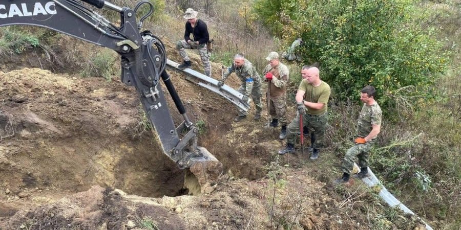 Explosive technicians demined the dam in the village of Veliki Prokhody