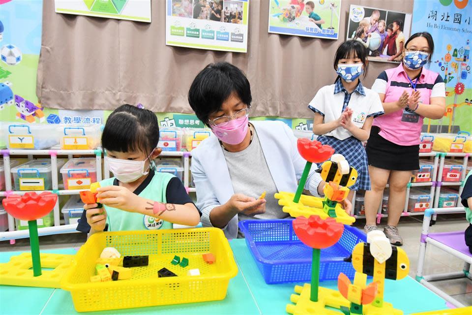 探索館有四大主題，學童可以動手體驗