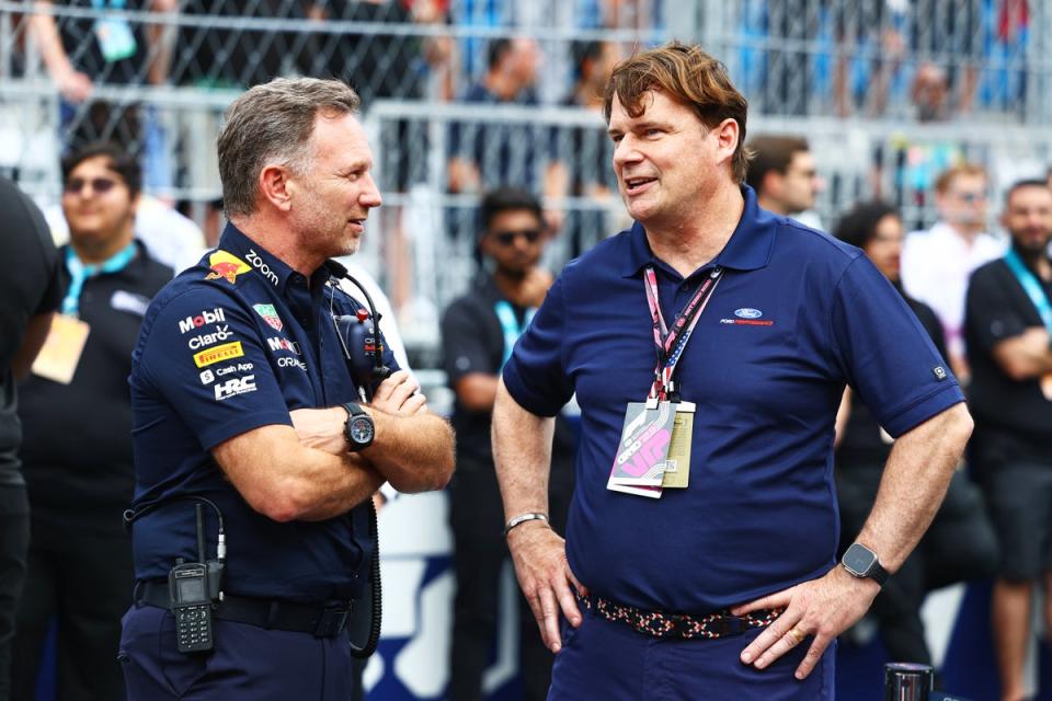 Horner talks with Jim Farley, CEO of Ford, at last year’s Miami Grand Prix (Getty Images)