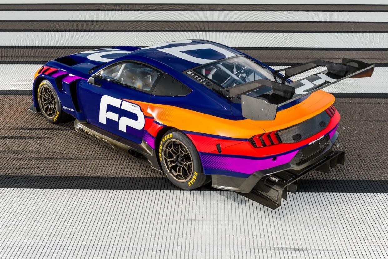 ford mustang gt3 race car rear