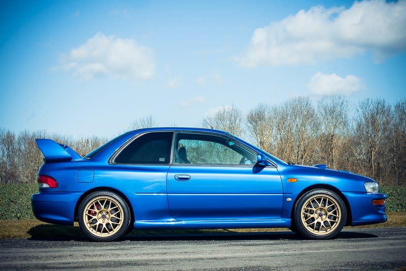 Prodrive P25是以Impreza 22B STI為設計靈感。