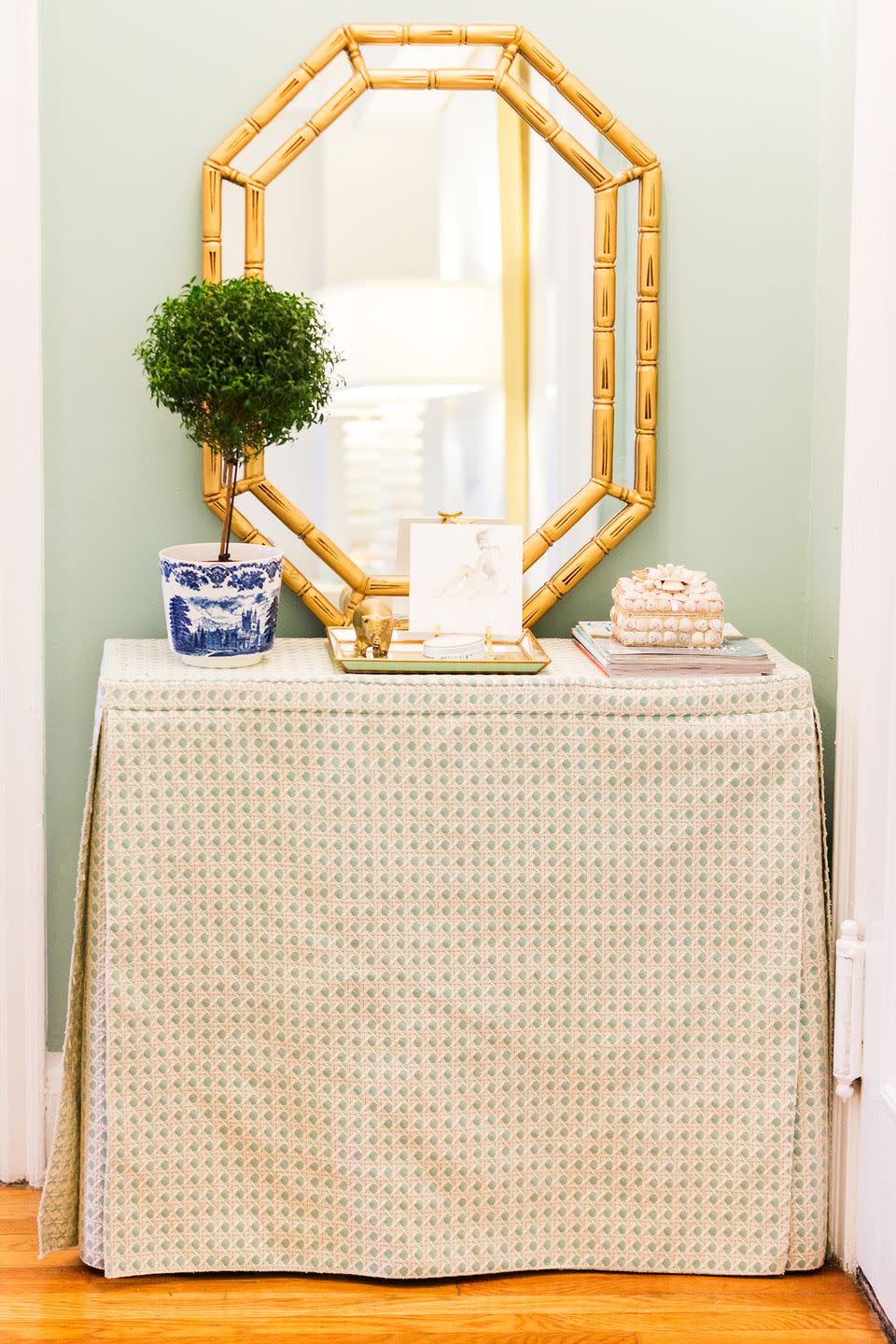 shoe storage table with skirt