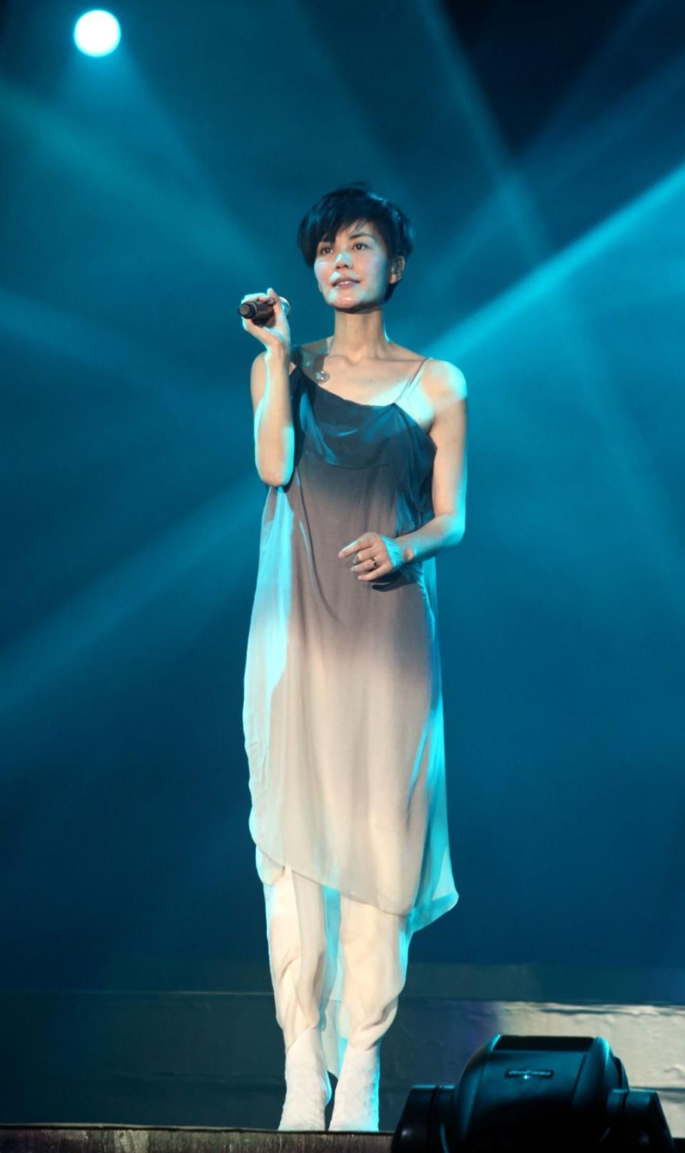 December 23, 2011 styled by Titi Kwan, on-stage in Xi An, China