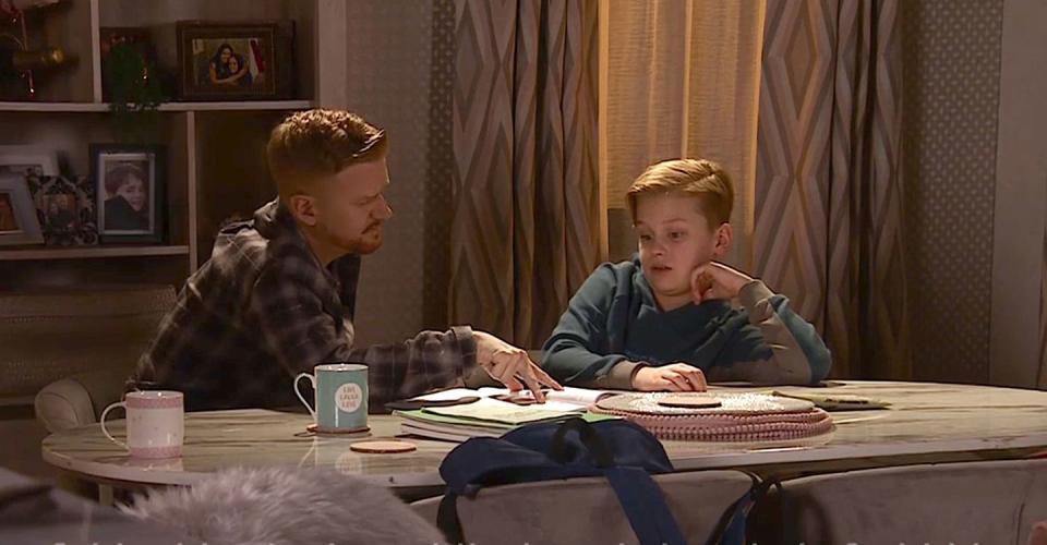 mikey north as gary and bobby bradshaw as jake in coronation street