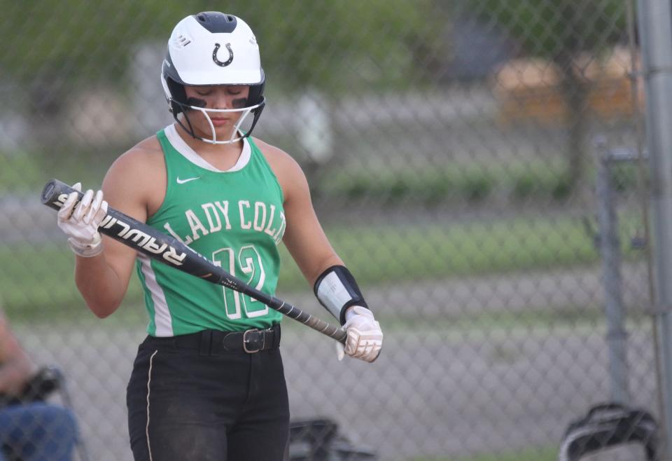 Clear Fork's Pacey Chrastina overcomes hip injury to deliver go-ahead RBI double in 4-3 win over Ontario on Friday.