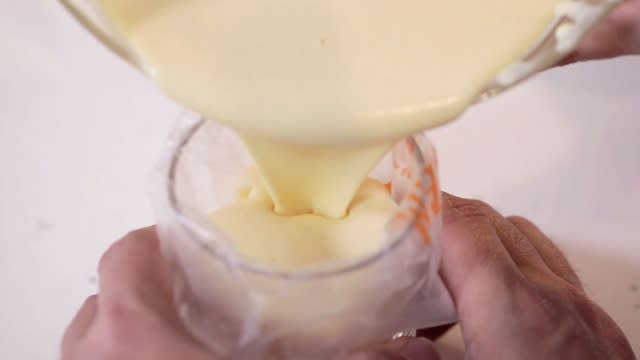 Transfer the mixture into a piping bag.