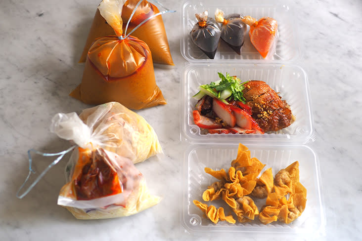 Your food is separated in packets and boxes which makes it easy to unpack at home