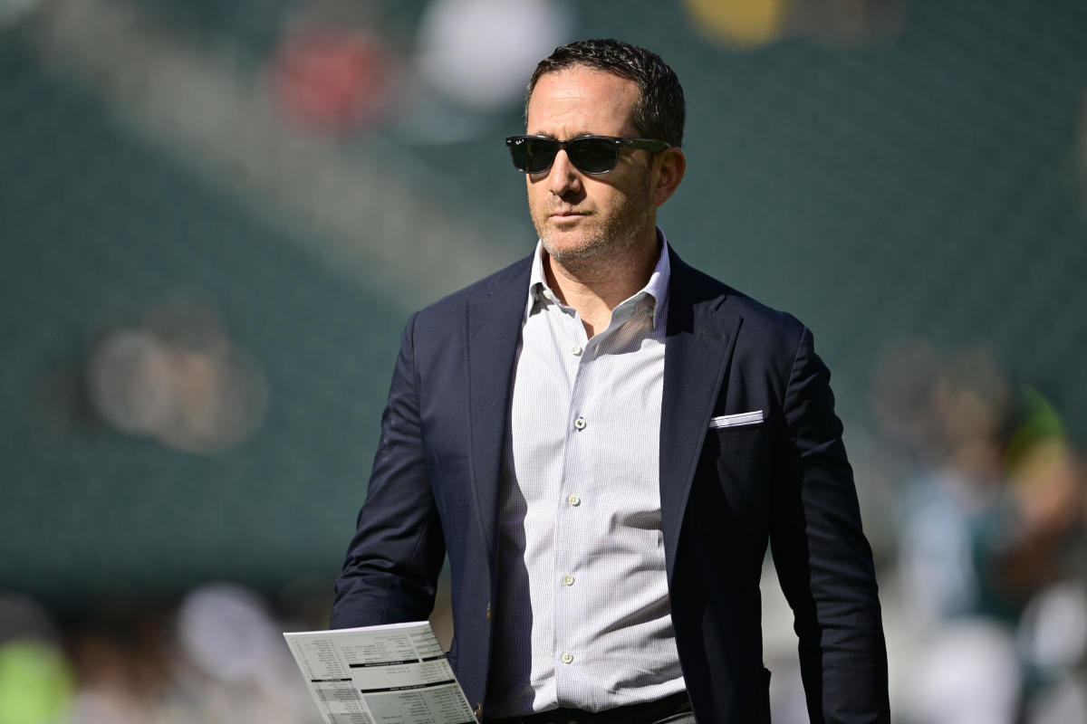 How Eagles general manager Howie Roseman twice beat the odds