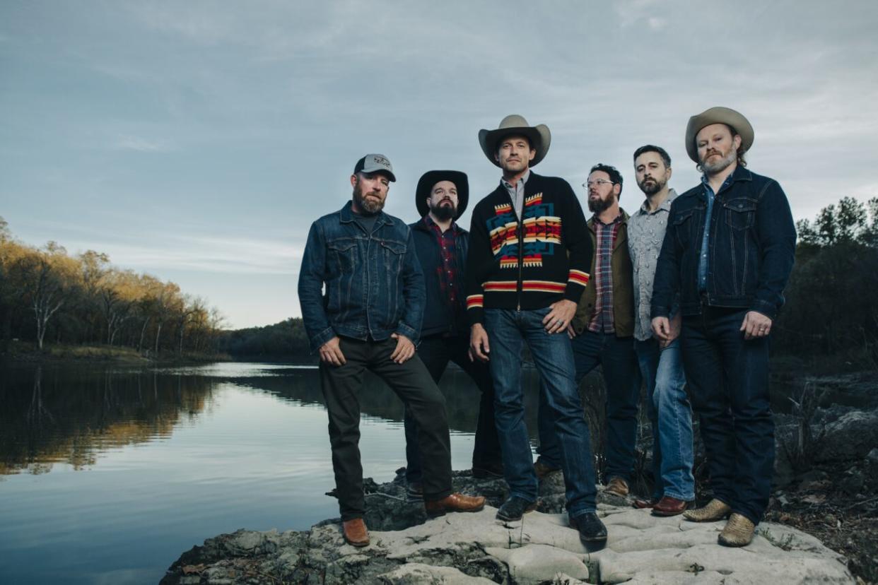 On the Shooter Jennings-produced album, Turnpike Troubadours return sounding better than ever 