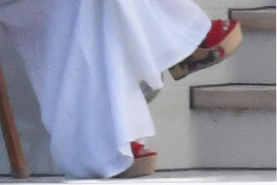 A closer view of Jennifer Lopez’s wedges. - Credit: MEGA