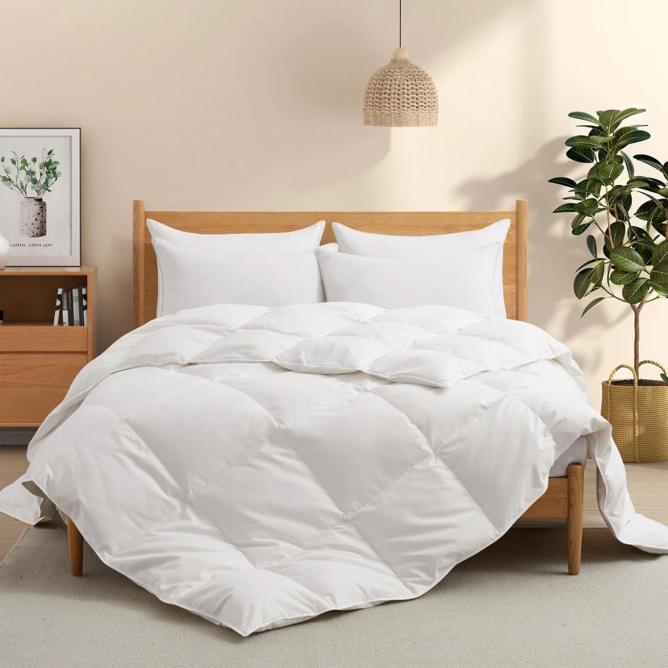 1) White Noise All-Season Duck Down Comforter