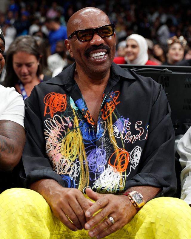 Steve Harvey Wears an Elegant Hublot Watch at InvestFest 2022