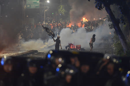 Police face off against protesters in Jakarta, Indonesia May 22, 2019 in this photo taken by Antara Foto. Picture taken May 22, 2019. Antara Foto/Nova Wahyudi/ via REUTERS
