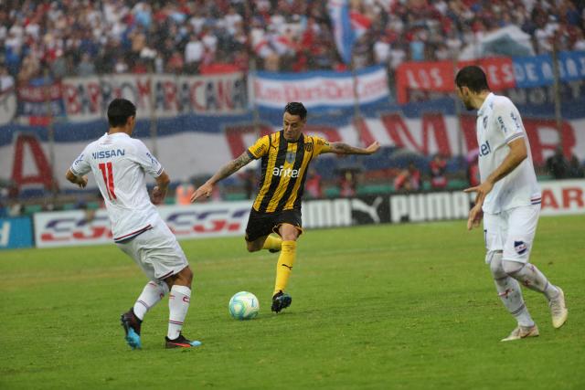 Futbol Uruguayo: Nacional ganó la Tabla Anual del Campeonato Uruguayo  2014-2015