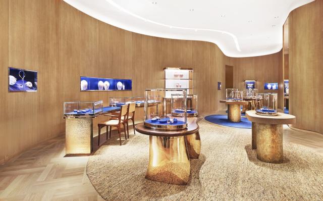 Peter Marino Redesigned Louis Vuitton Store to Reopen in The Dubai