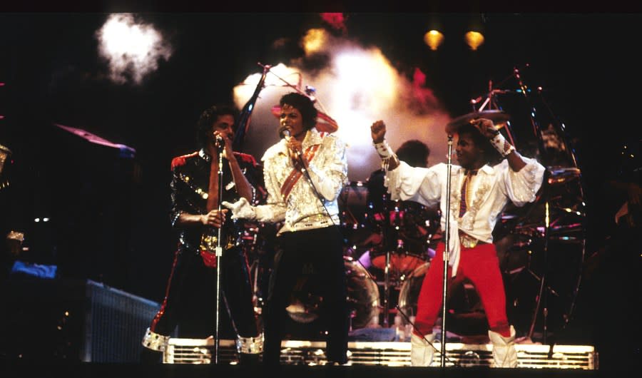 DALLAS, TEXAS – JULY 14: Michael Jackson performs live during his “Victory” Tour on July 14, 1984 at the Texas Stadium in Dallas, Texas. The “Victory” tour reunited Jermaine Jackson with his brothers on stage for the first time in over 8 years. (Photo by Anwar Hussein/Getty Images)