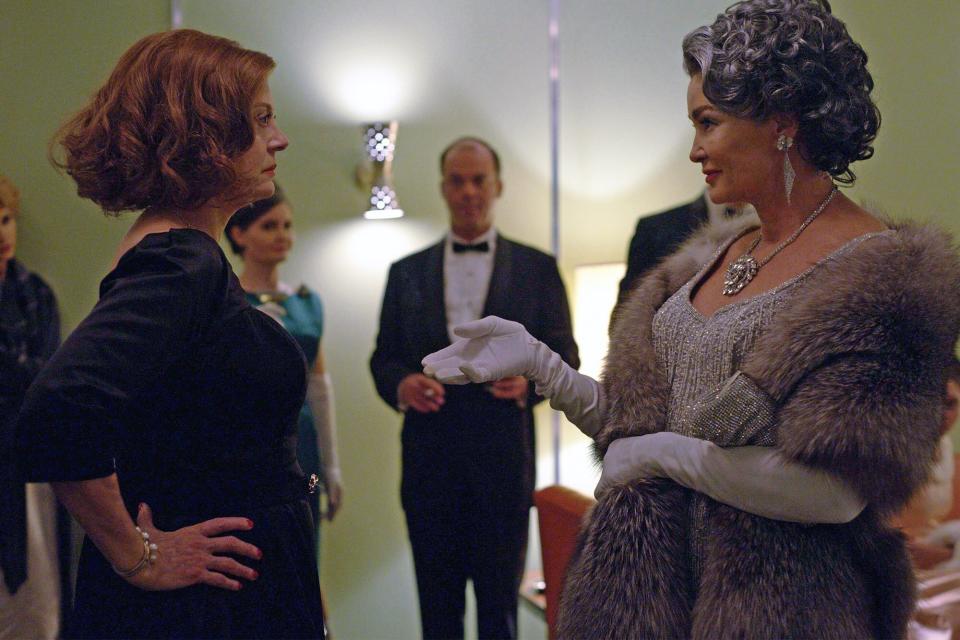 FEUD -- Pictured: (l-r) Susan Sarandon as Bette Davis, Jessica Lange as Joan Crawford. CR: Suzanne Tenner/FX